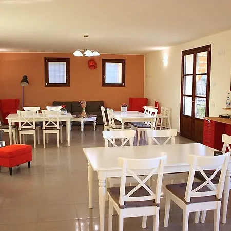 Deviscio Alloggio per agriturismo *